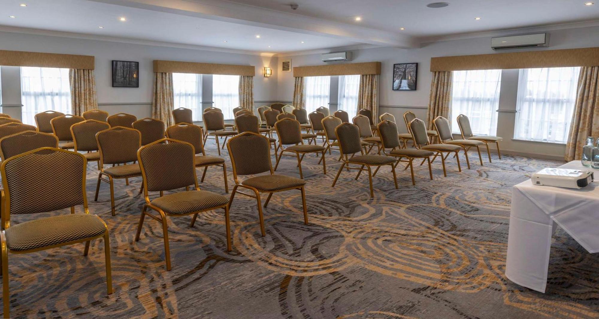 Crowne Plaza East Midlands Airport By Ihg Derby Exterior foto
