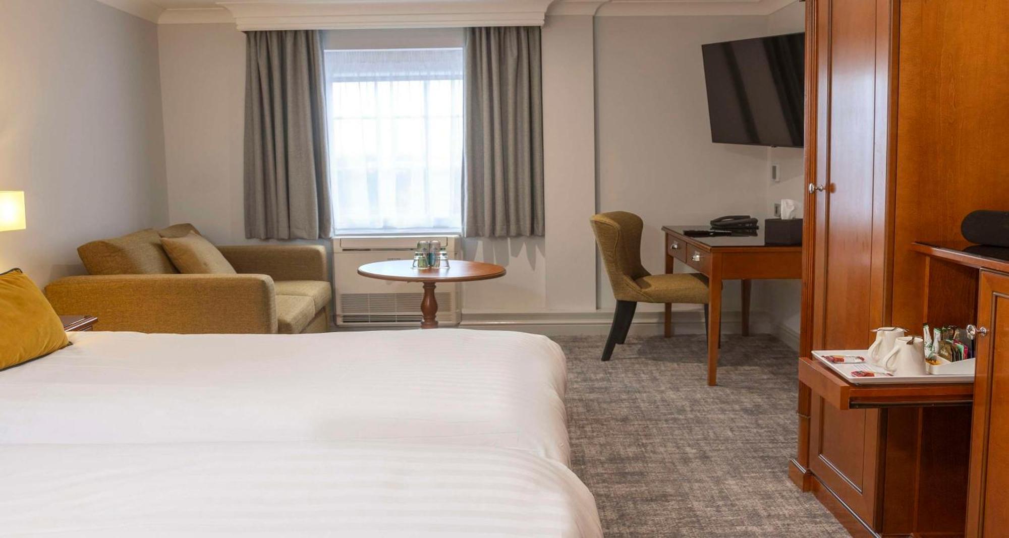 Crowne Plaza East Midlands Airport By Ihg Derby Exterior foto