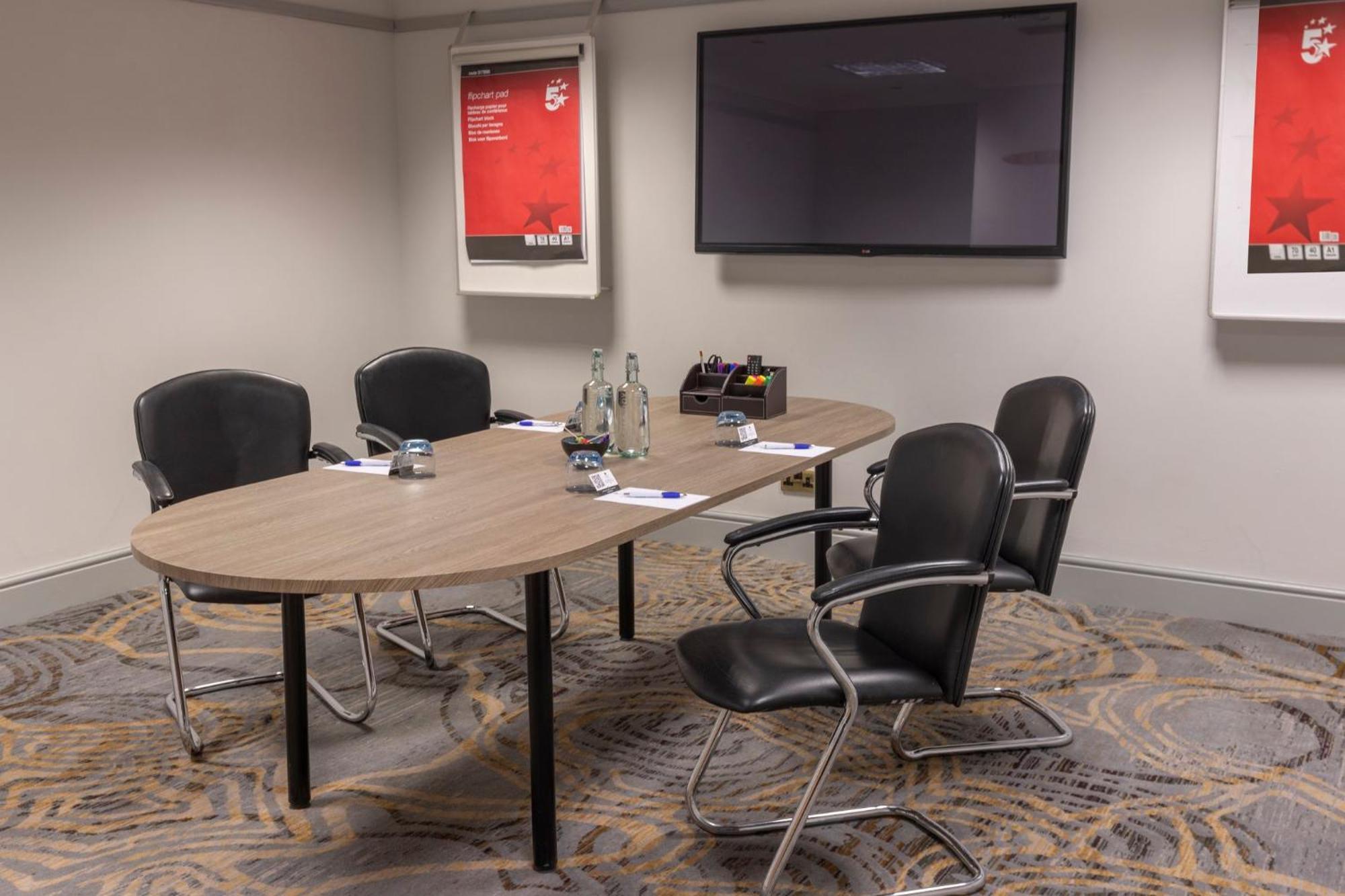 Crowne Plaza East Midlands Airport By Ihg Derby Exterior foto